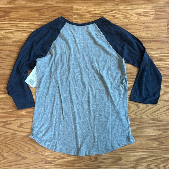 NWT 47 Women's University of Arizona Wildcats Gray Blue Baseball Tee Size Medium - Picture 11 of 11